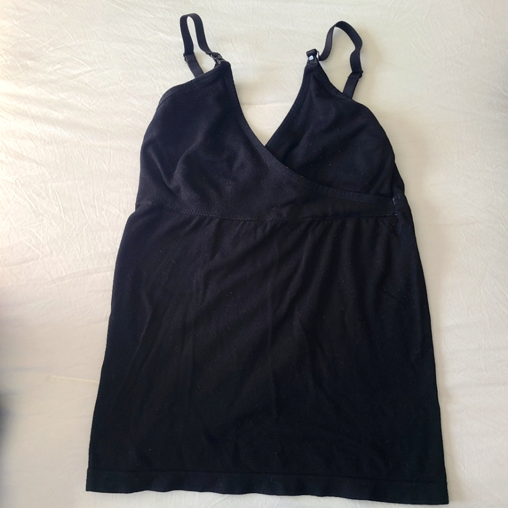 Black nursing tank